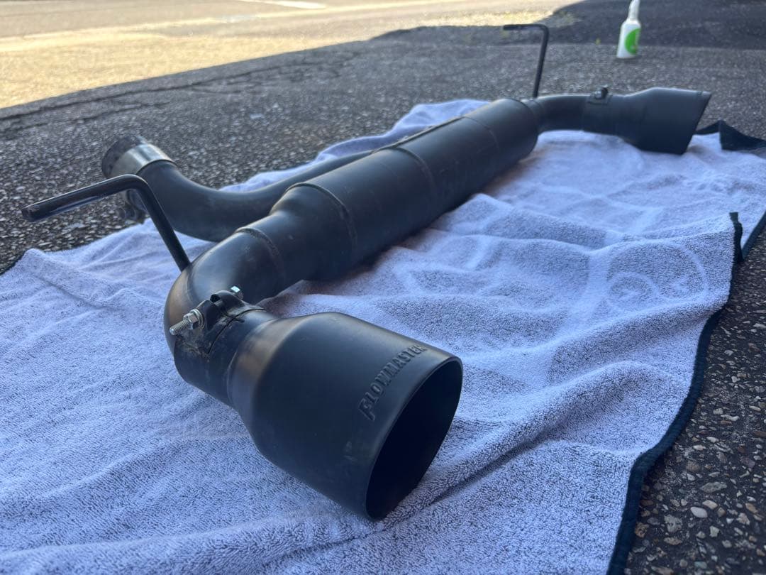 ラングラー　マフラー FLOW MASTER OUTLAW