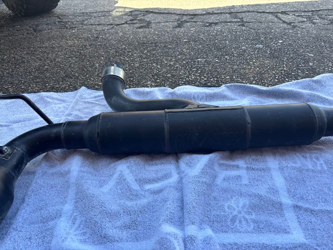 ラングラー　マフラー FLOW MASTER OUTLAW