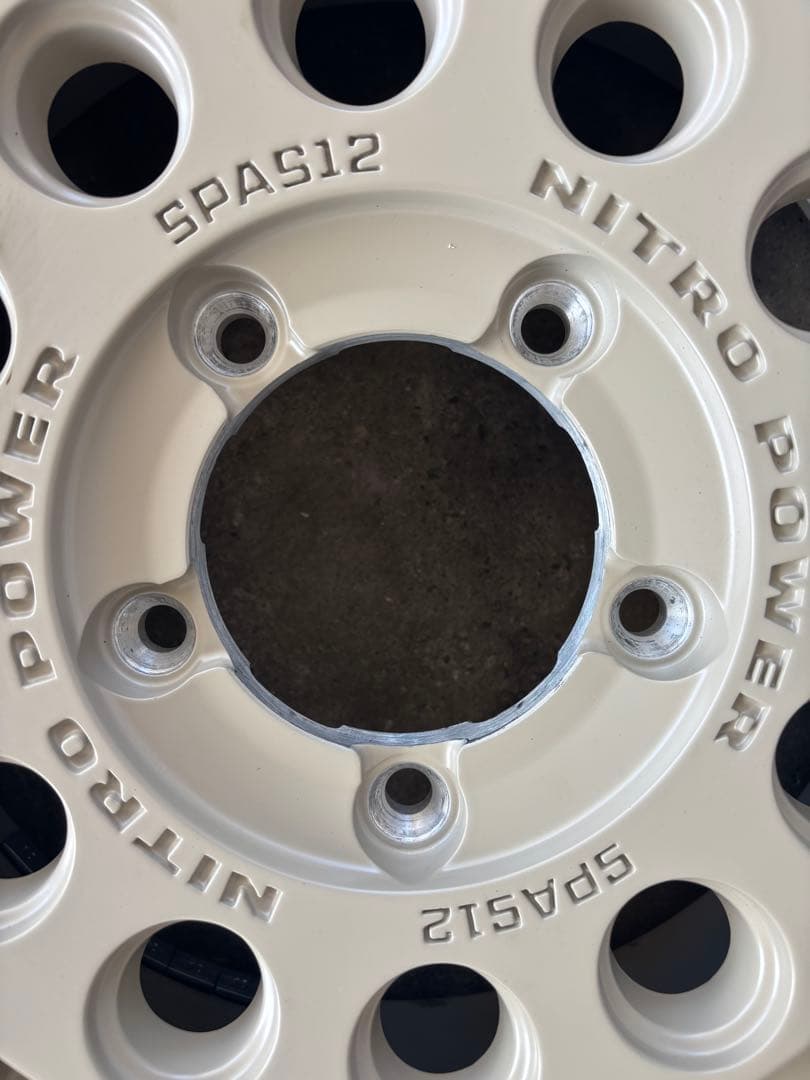 ジムニー用H12ショットガン 16インチ ホイール 4個セット展示品