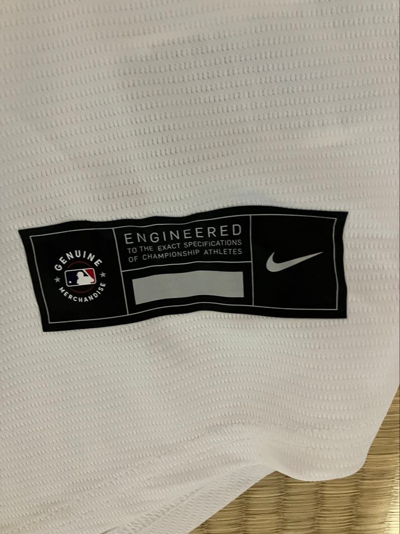 【早いもの勝ち！】ベルトレイ 直筆サイン入りユニフォーム ホログラム付き