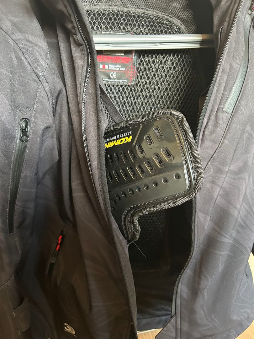 コミネ　プロテクトソフトシェルウィンターパーカー　ネオブラック　Lサイズ