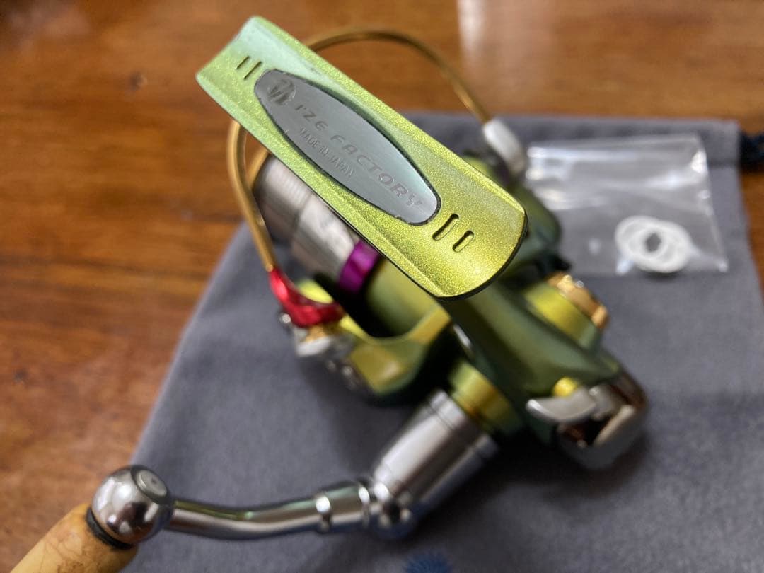 DAIWA スピニングリール メガバスTD-ito 2506C 限定生産品