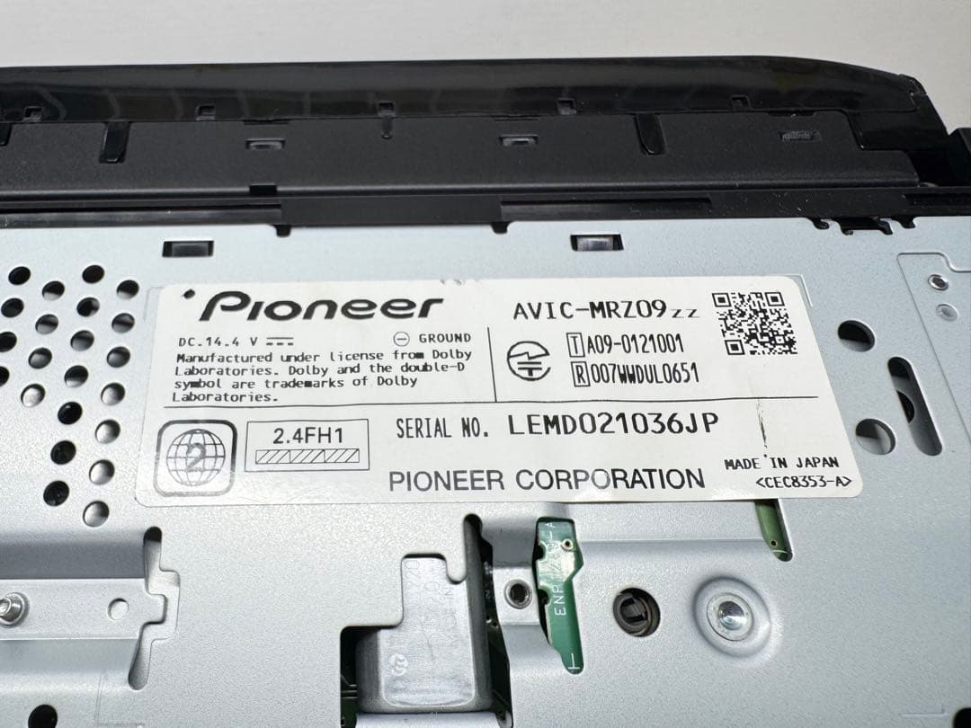 タッチパネル新品 AVIC-MRZ09 新品ファン カロッツェリア パイオニア