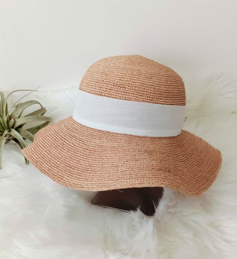 美品✨ヘレンカミンスキー✨ラフィア✨リボン