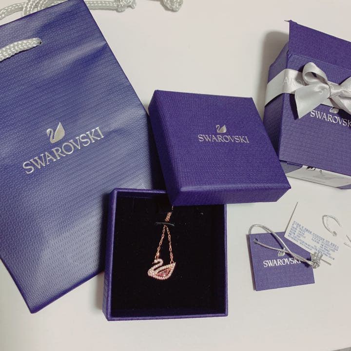 SWAROVSKI スワロフスキー ネックレス 女神降臨