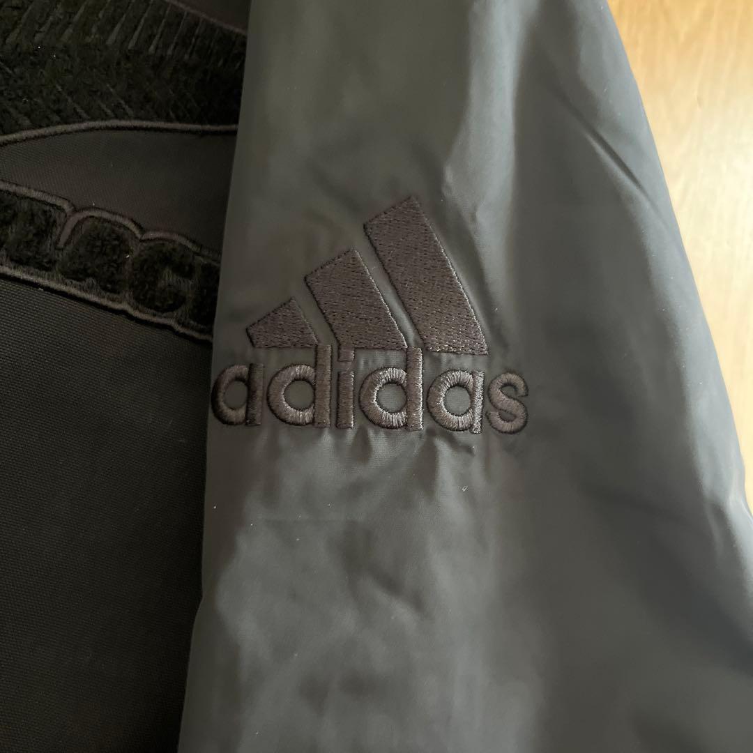 ゆ*や様 adidas スタジャン ブラック 1905年刺繍