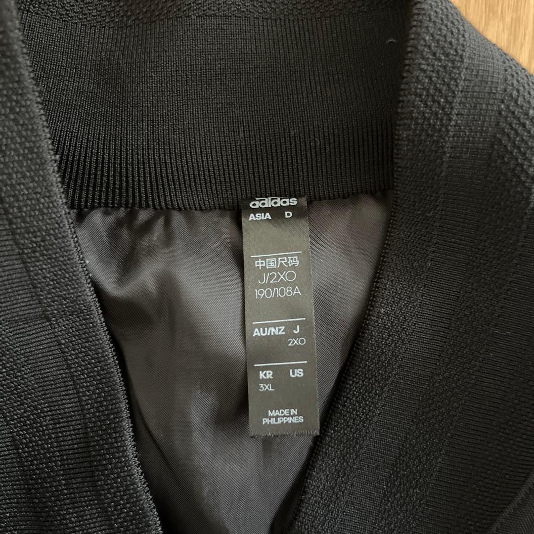 ゆ*や様 adidas スタジャン ブラック 1905年刺繍