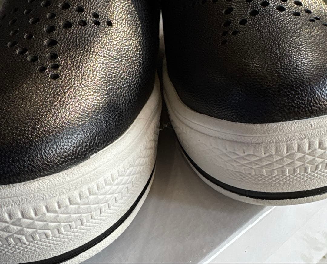 SENSO UNICO t.b レザースニーカ　23.5 新品(タグ付き)