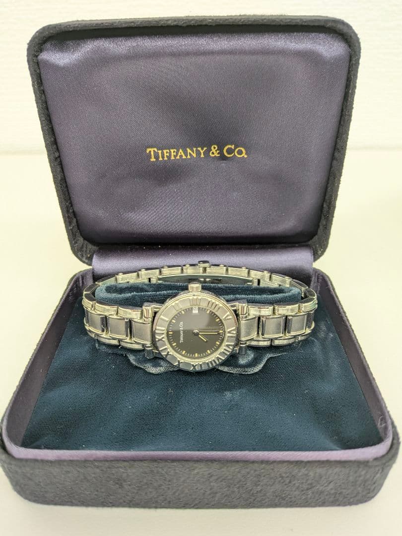ティファニー　アトラスデイト　レディース腕時計　黒文字盤　ケース共箱有り　稼動品