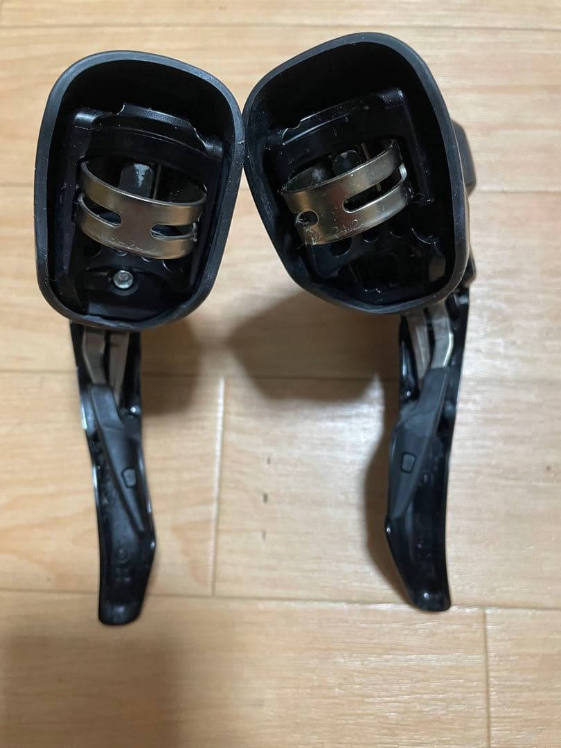 J*h様 SHIMANO 105 ST-5700 2X10速 STIレバー