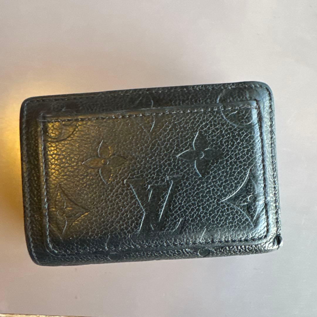 大人気のLOUIS VUITTON ルイヴィトン　二つ折り財布
