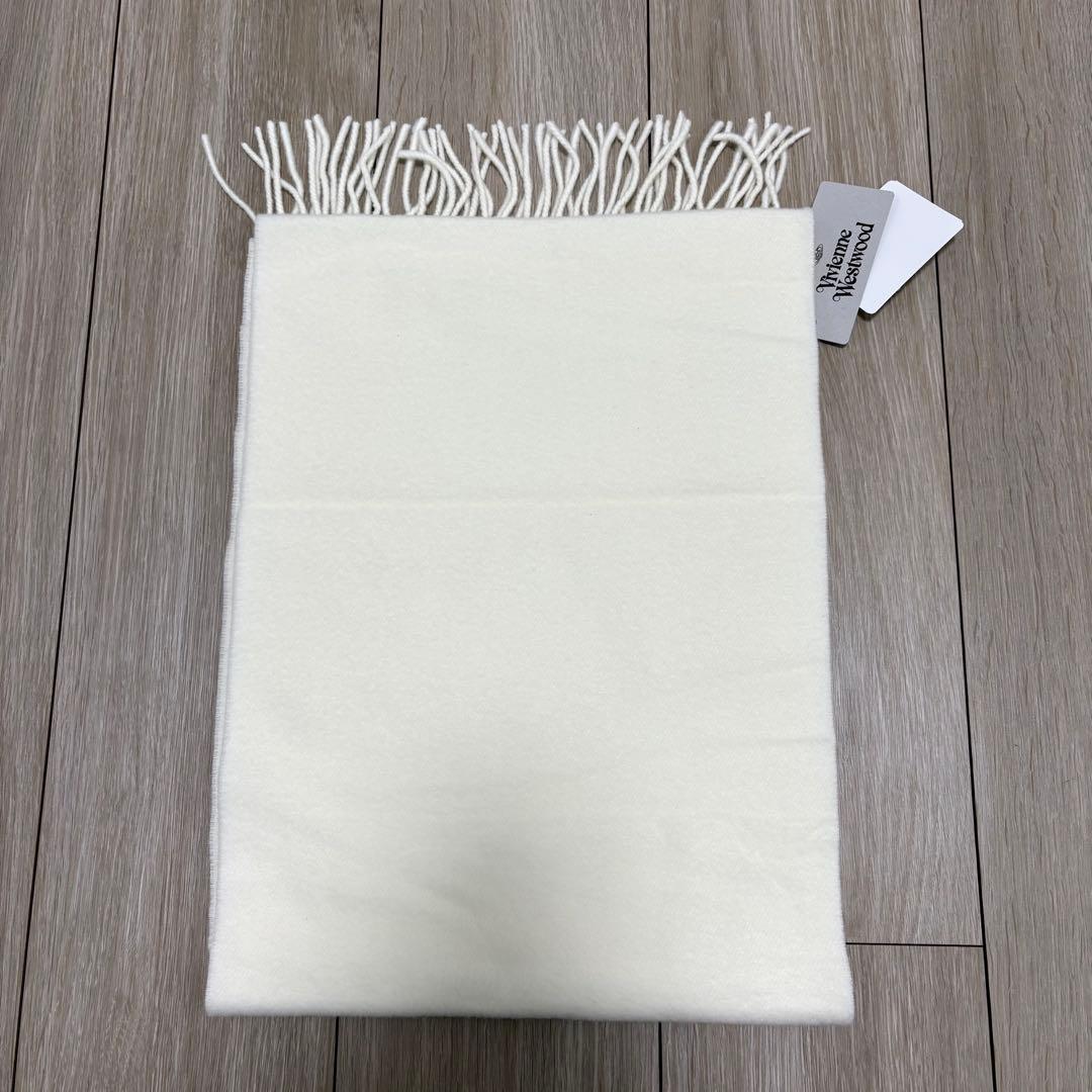 タグ付き ヴィヴィアンウエストウッド フリンジ マフラー ホワイト