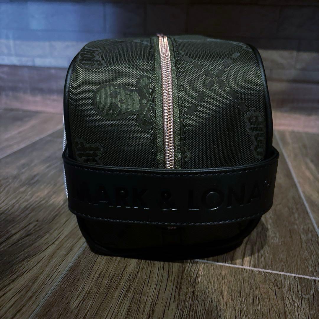 マークアンドロナ　クラッチバッグ