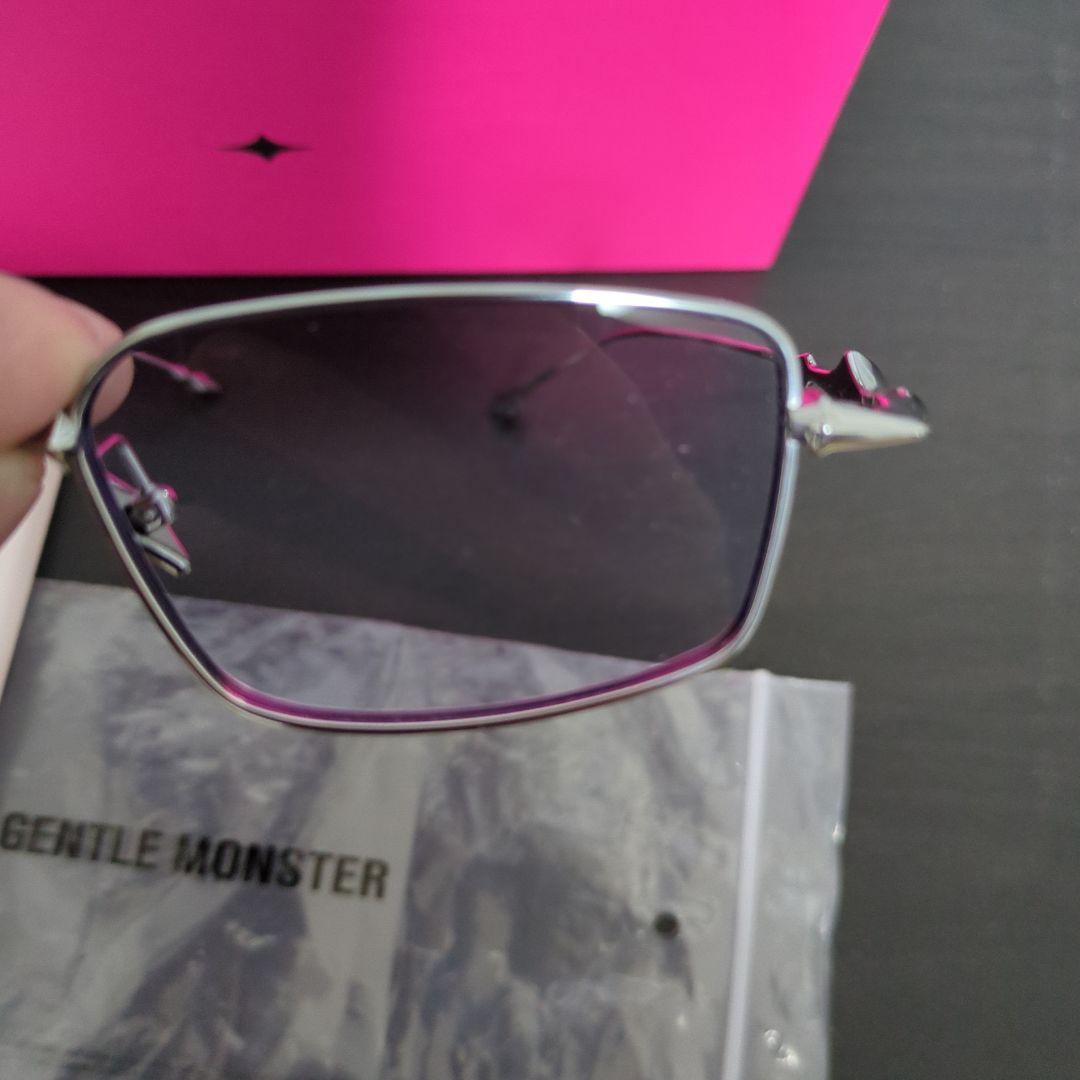 GENTLE MONSTER Atomic レンズカラー_ブルー