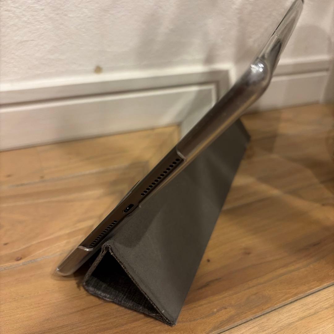 桃*郎様 Apple iPad 本体　64GB 第9世代　WiFi