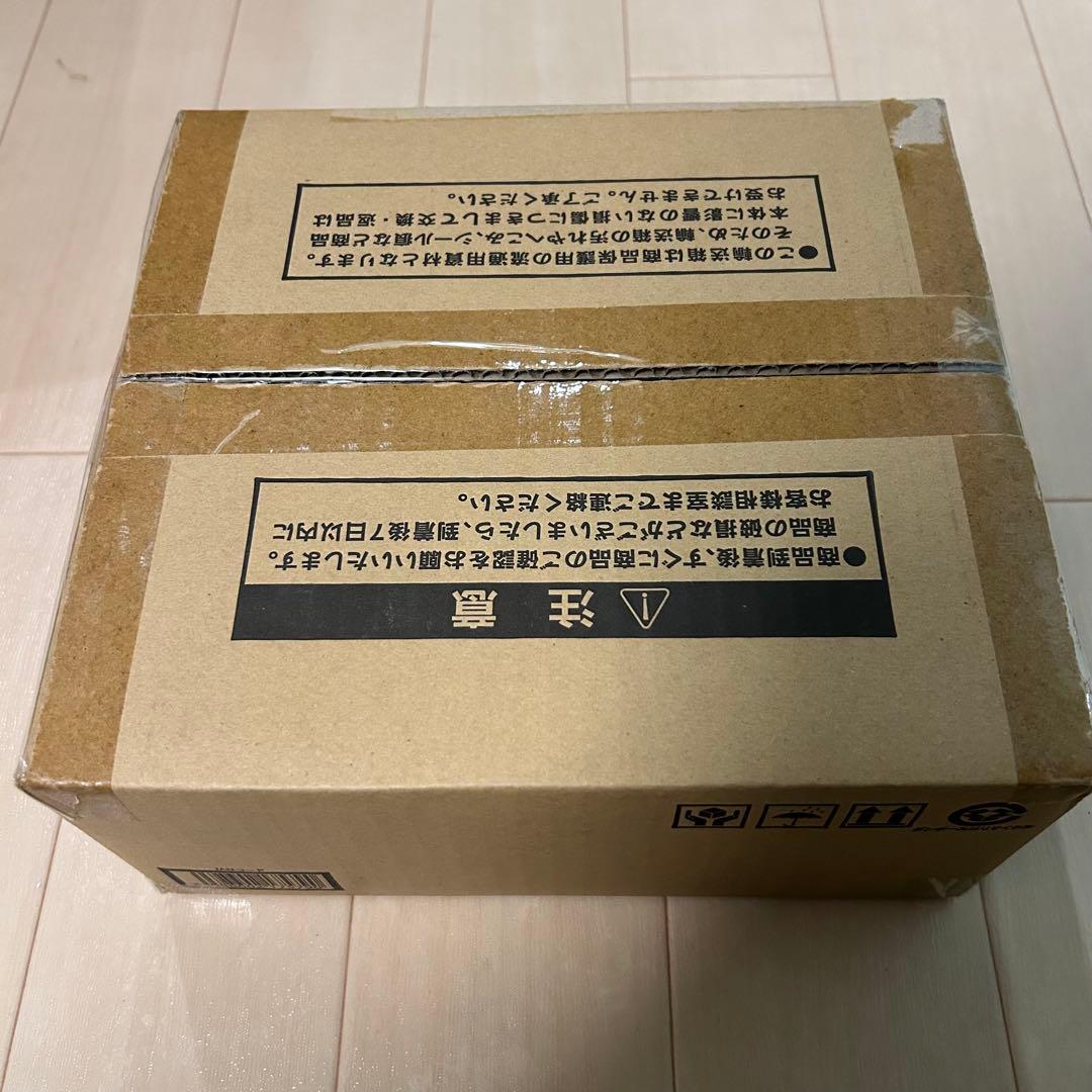 ブラックマジシャン　ステンレス　シリアルNO入り スペシャルカード