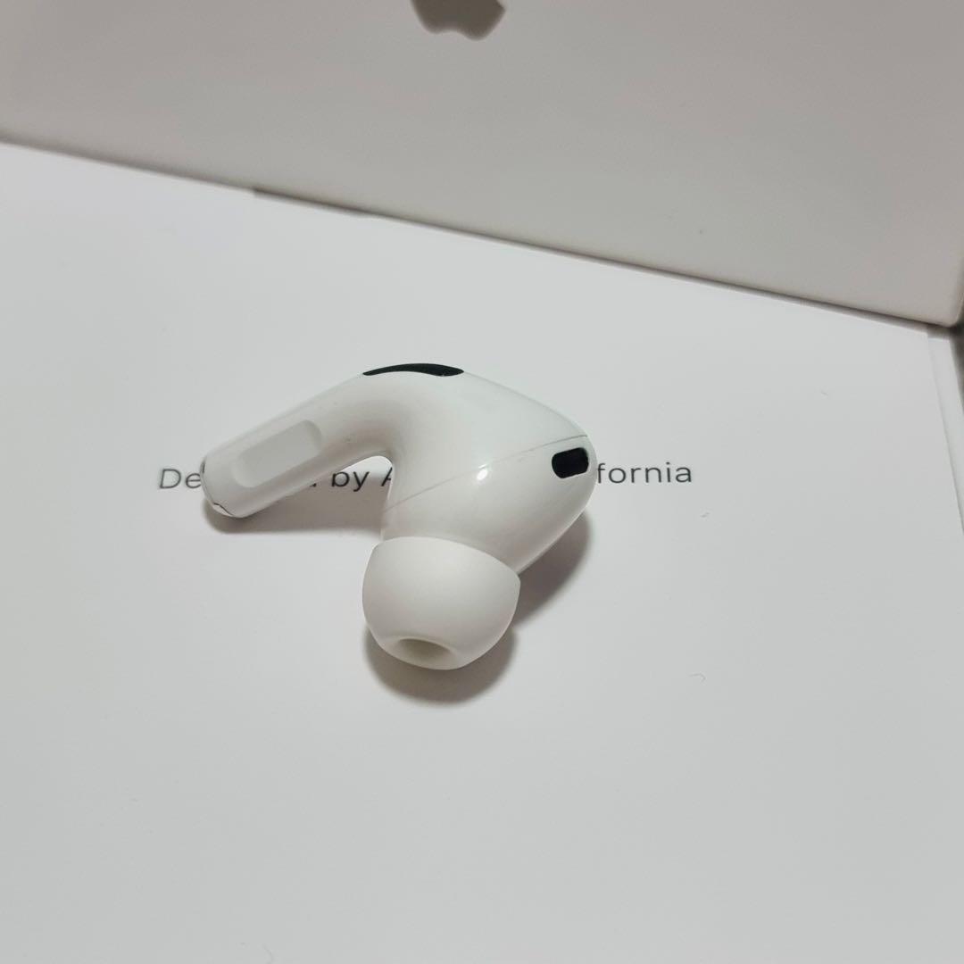 AirPodsPro 第二世代 USB-C イヤホン　片側　右耳　R側　77