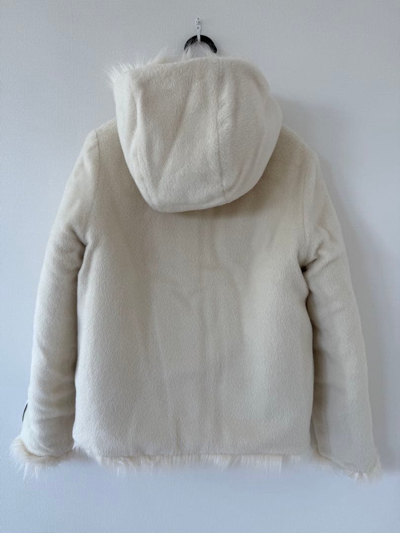 気まぐれSALE中⭐︎LANERIE AGNONA ファージャケットフード付き