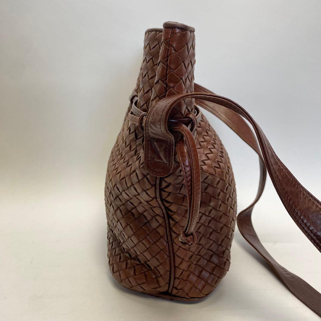 ボッテガヴェネタ ブラウンショルダーバッグ 巾着 イントレチャート