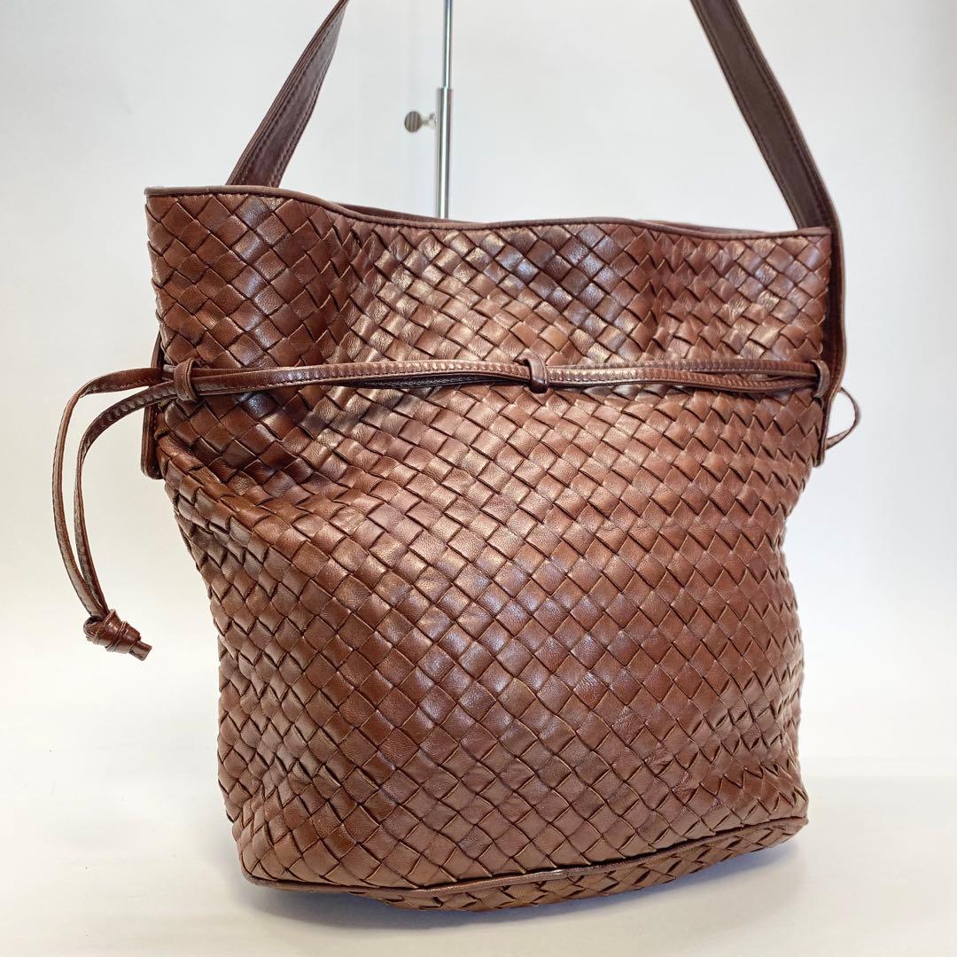 ボッテガヴェネタ ブラウンショルダーバッグ 巾着 イントレチャート