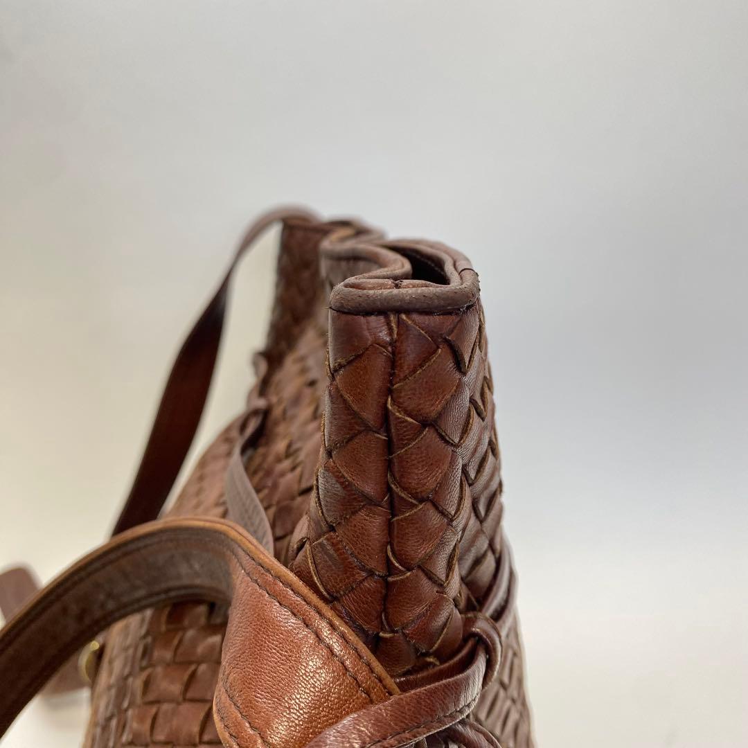 ボッテガヴェネタ ブラウンショルダーバッグ 巾着 イントレチャート