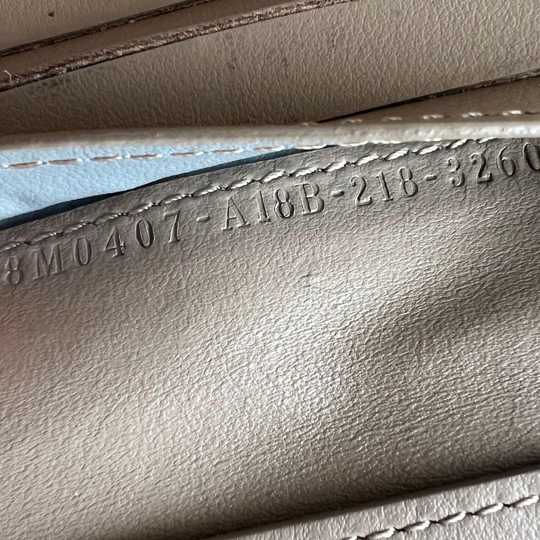 76 極上美品 FENDI フェンディ エフイズ 2つ折り財布