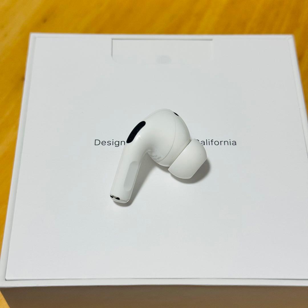 Airpods Pro 2 第二世代　イヤホン　片側　右耳　R側　900