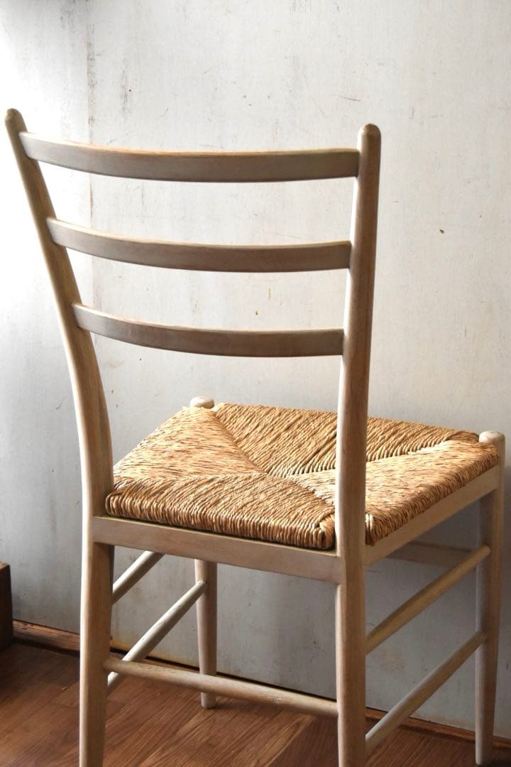 nora. sue chair ②