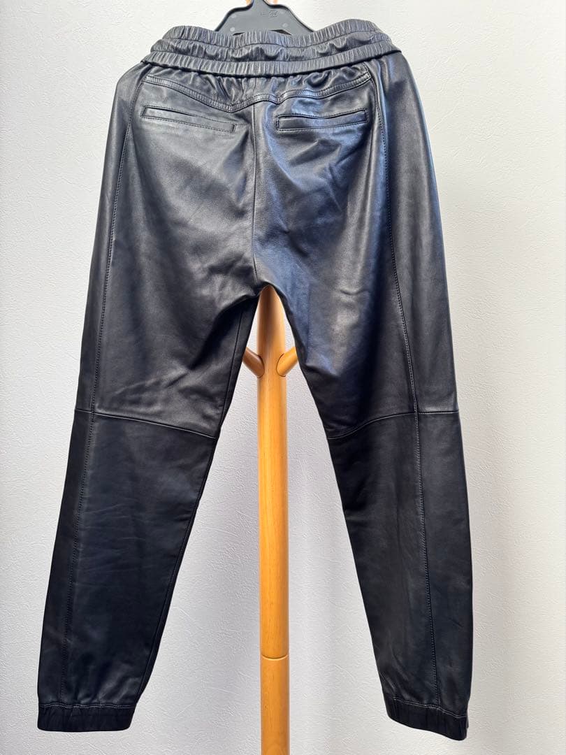Saint Laurent レザーパンツ