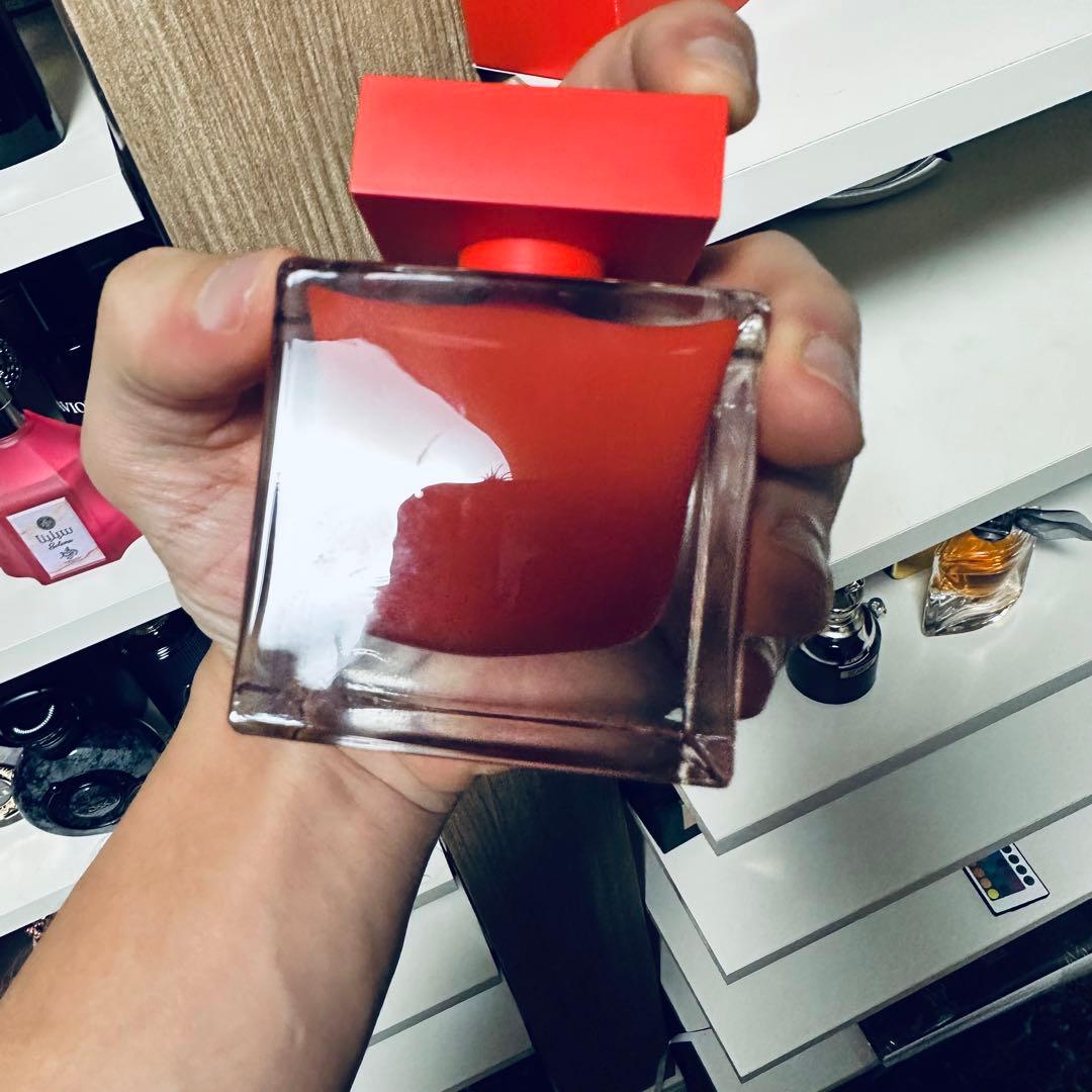 香水(女性用) NARCISO RODRIGUEZ Eau deParfum Rouge90ml