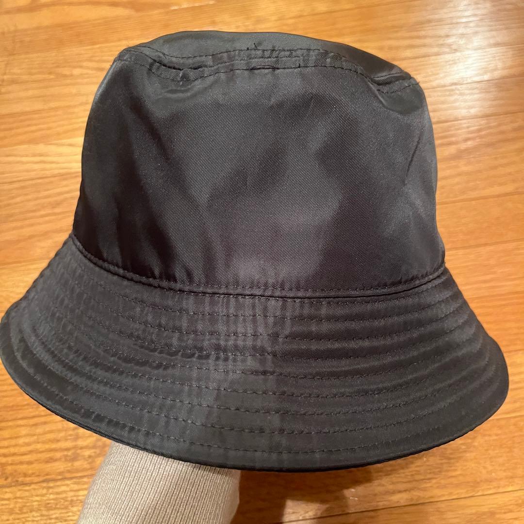プラダ　バケットハット　ブラック