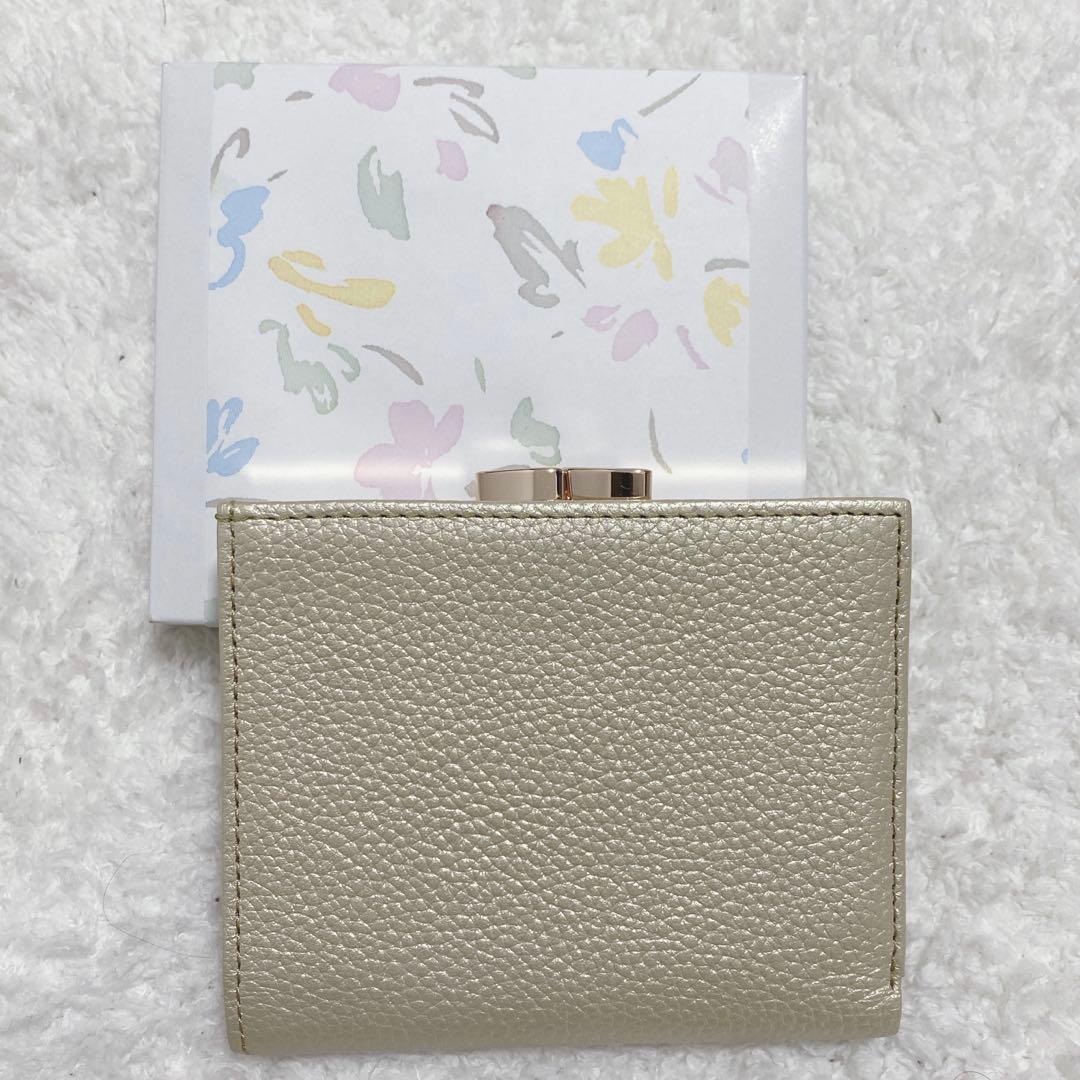 皇居 シャンパンゴールド 二つ折り財布 牛革 箱付き がま口 菊