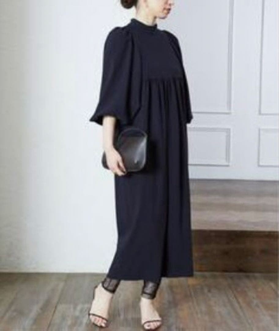 イエナ　アセテートバックサテンジョーゼットワンピース　ネイビー