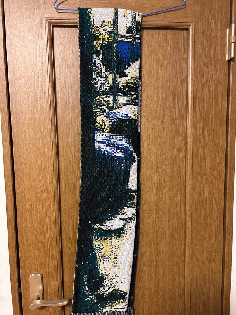 モンマルトルニューヨーク　マフラー