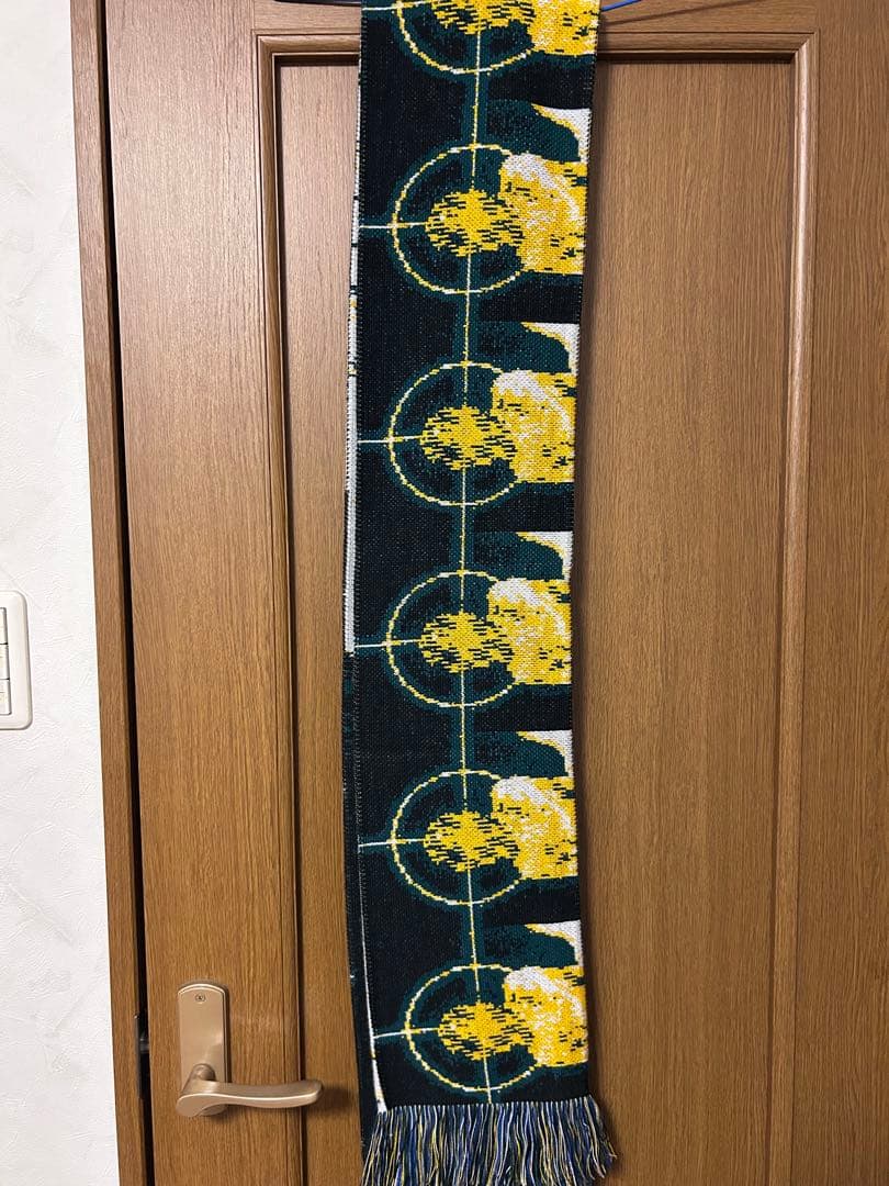 モンマルトルニューヨーク　マフラー