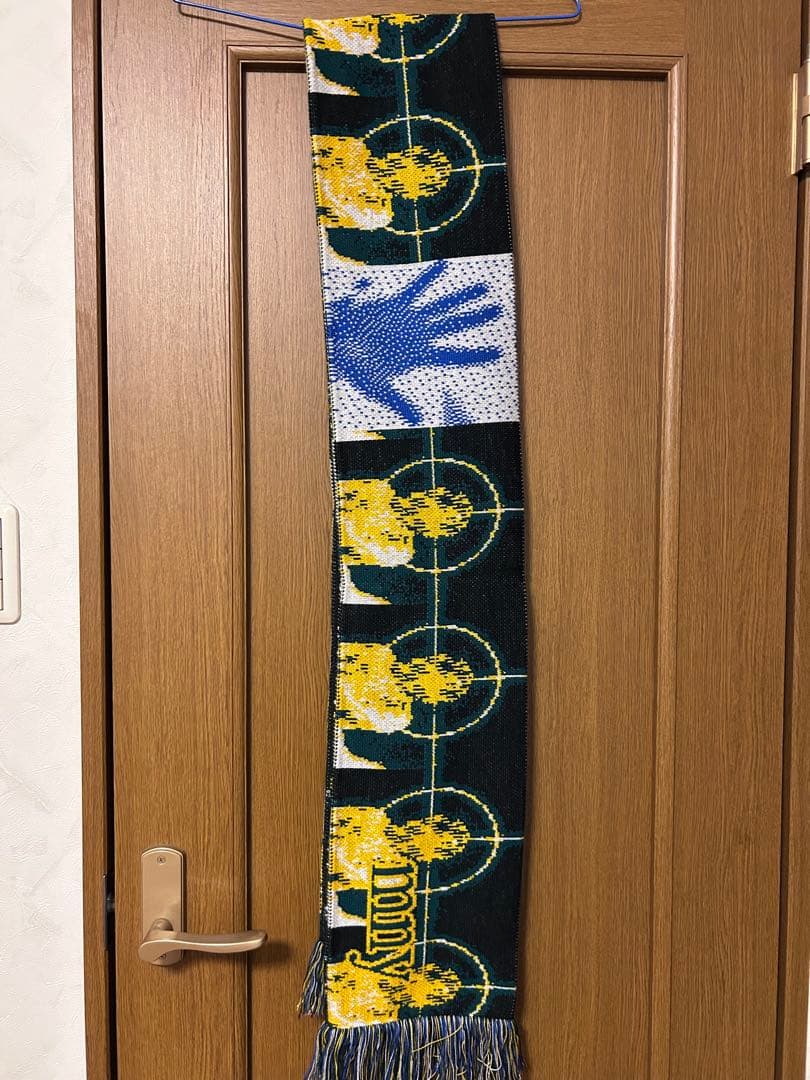 モンマルトルニューヨーク　マフラー