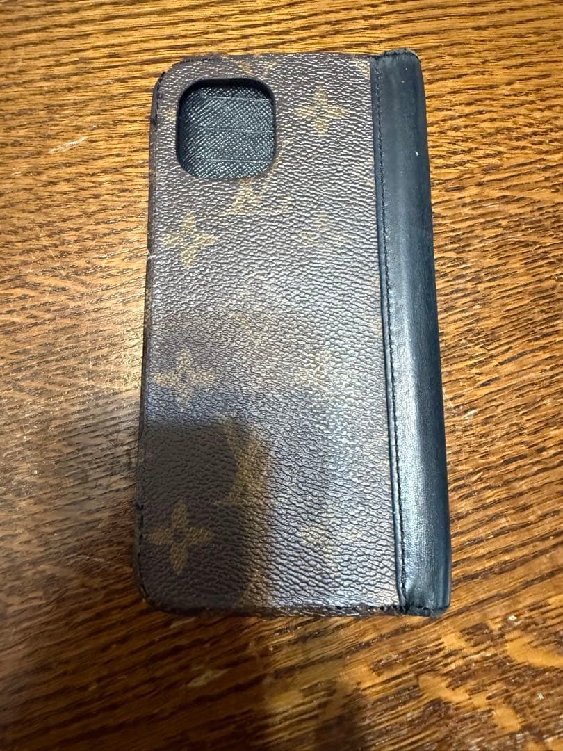 iPhone11 スマホケース　ルイビトン