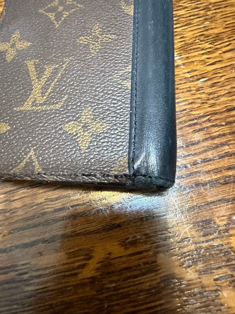 iPhone11 スマホケース　ルイビトン