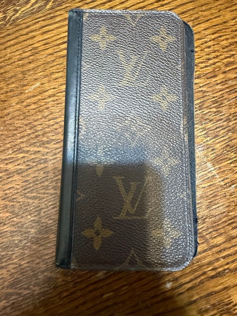 iPhone11 スマホケース　ルイビトン