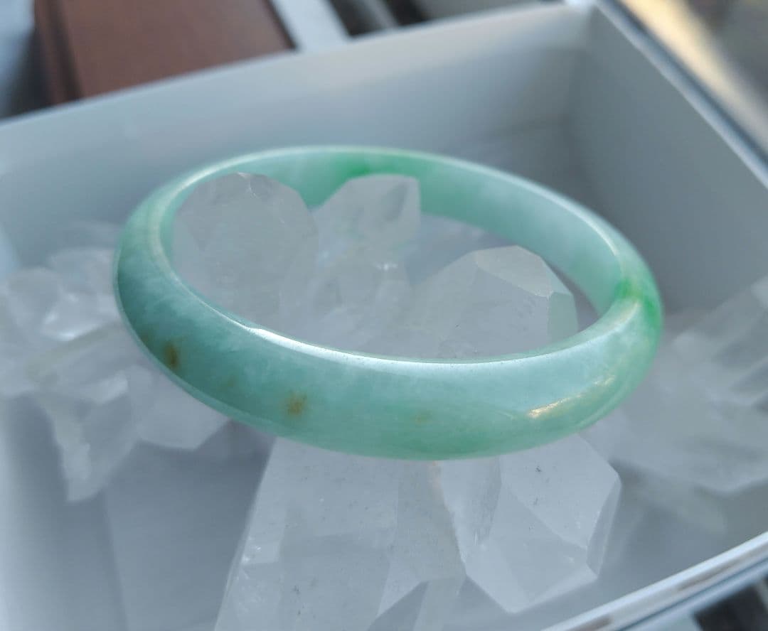 【返品、交換不可】ミャンマー 翡翠 バングル A貨 約64mm 大きいサイズ