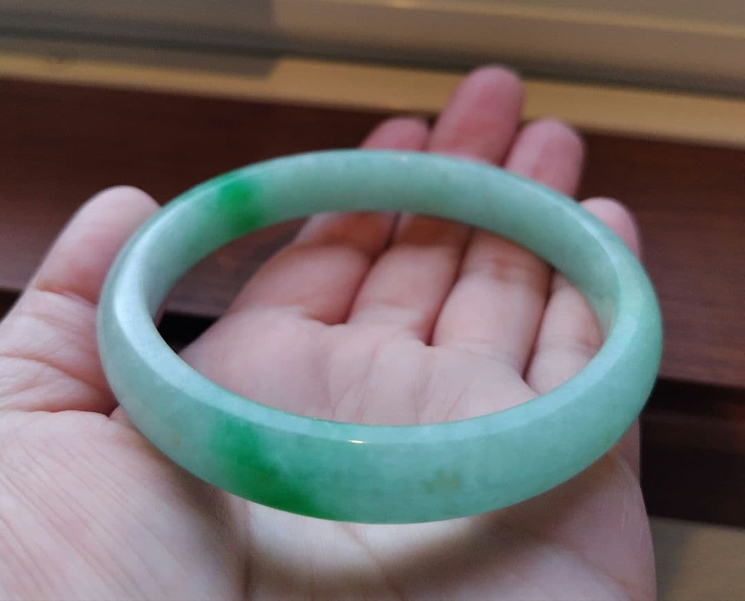 【返品、交換不可】ミャンマー 翡翠 バングル A貨 約64mm 大きいサイズ