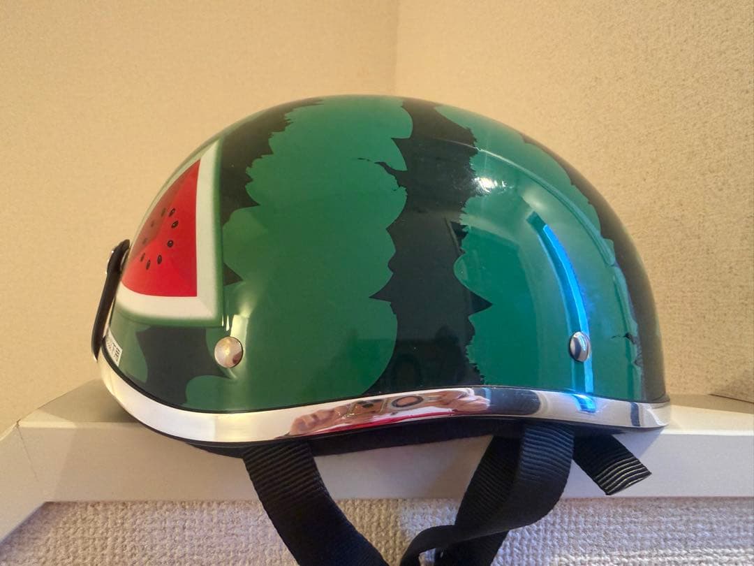 スイカヘルメット2