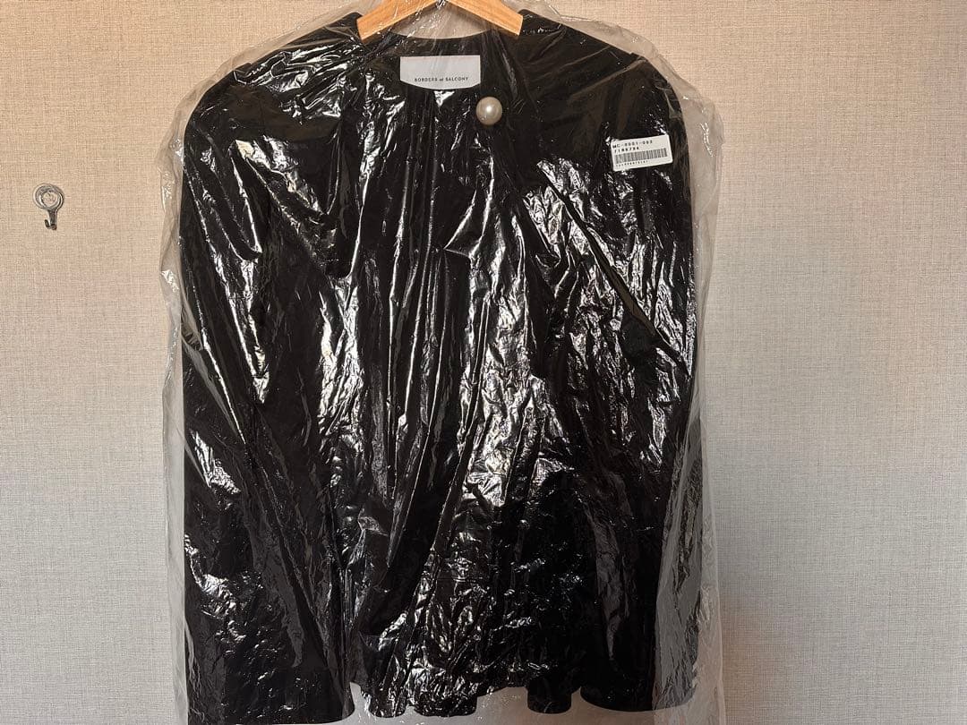 美品・ボーダーズアットバルコニパールフリルツイルジャケット36