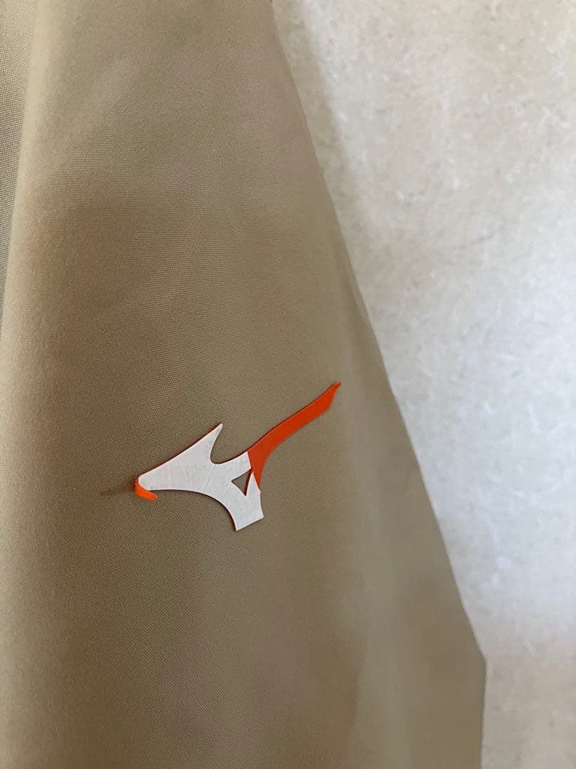 ミズノスキーウエア（上下：Ｍサイズ、ブレスサーモ）