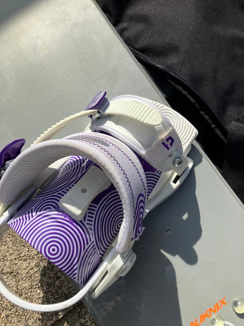 Burton AUKNIX板＋UNION CADET-LADYビンディングセット