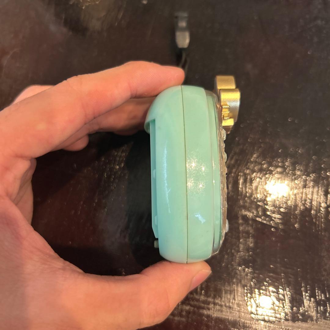 たまごっちピース グリーン 激レアたまデコピアス　ラブメロ　ver.