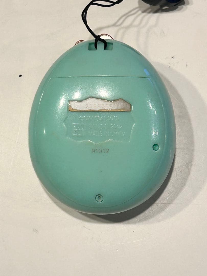 たまごっちピース グリーン 激レアたまデコピアス　ラブメロ　ver.