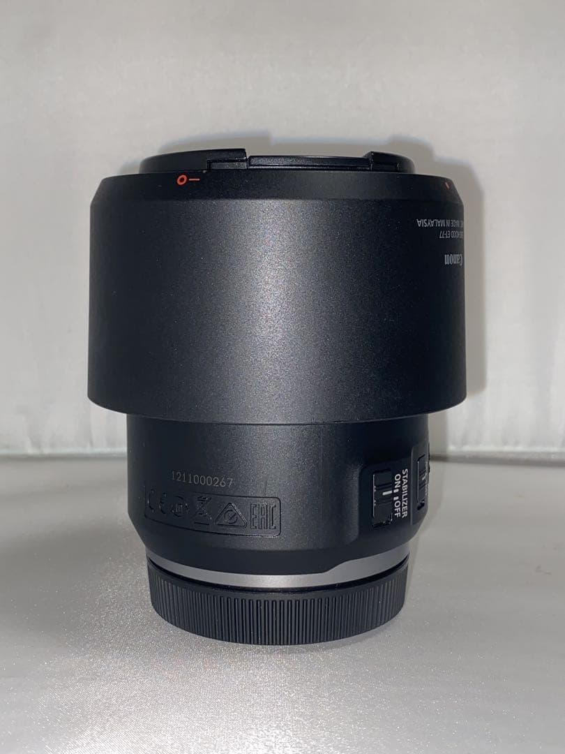 【美品】 Canon RF 85mm F2 MACRO IS STM