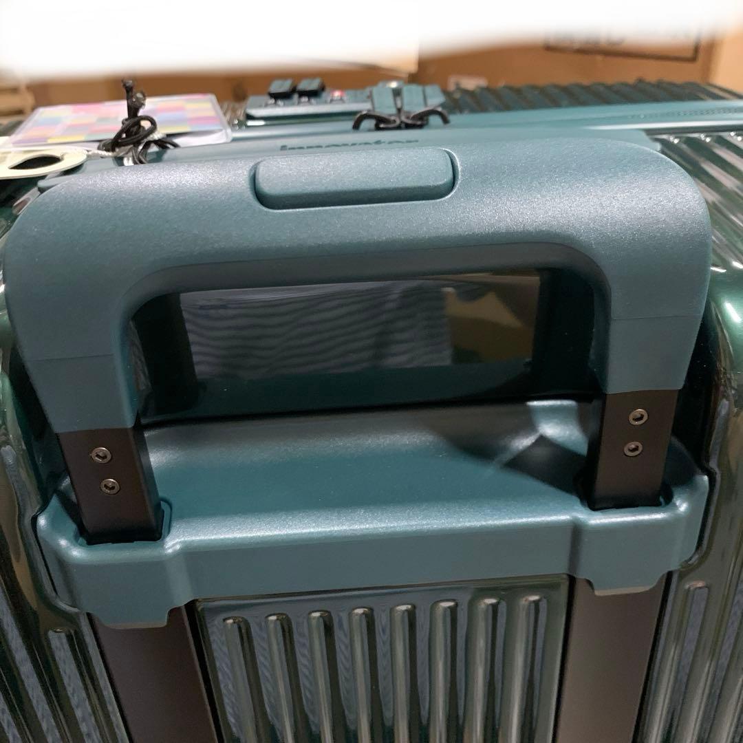 innovator スーツケース　62 L