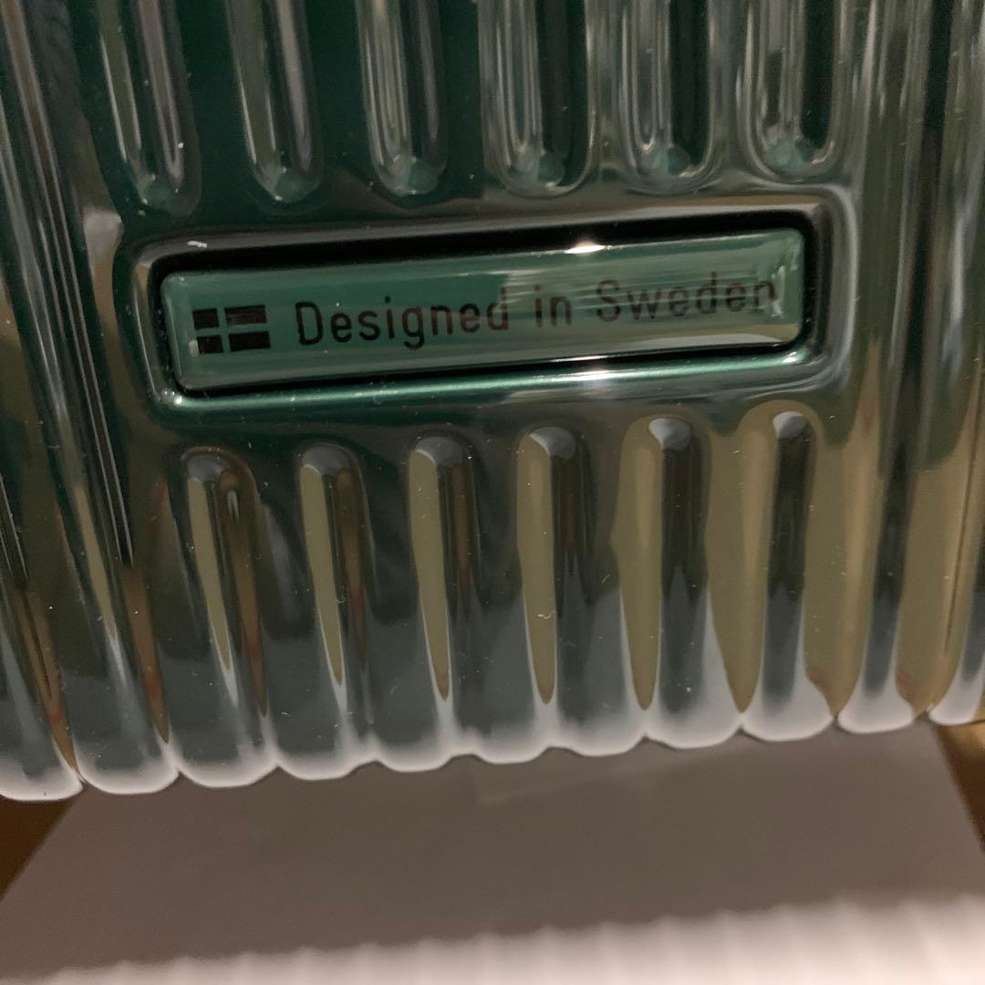 innovator スーツケース　62 L